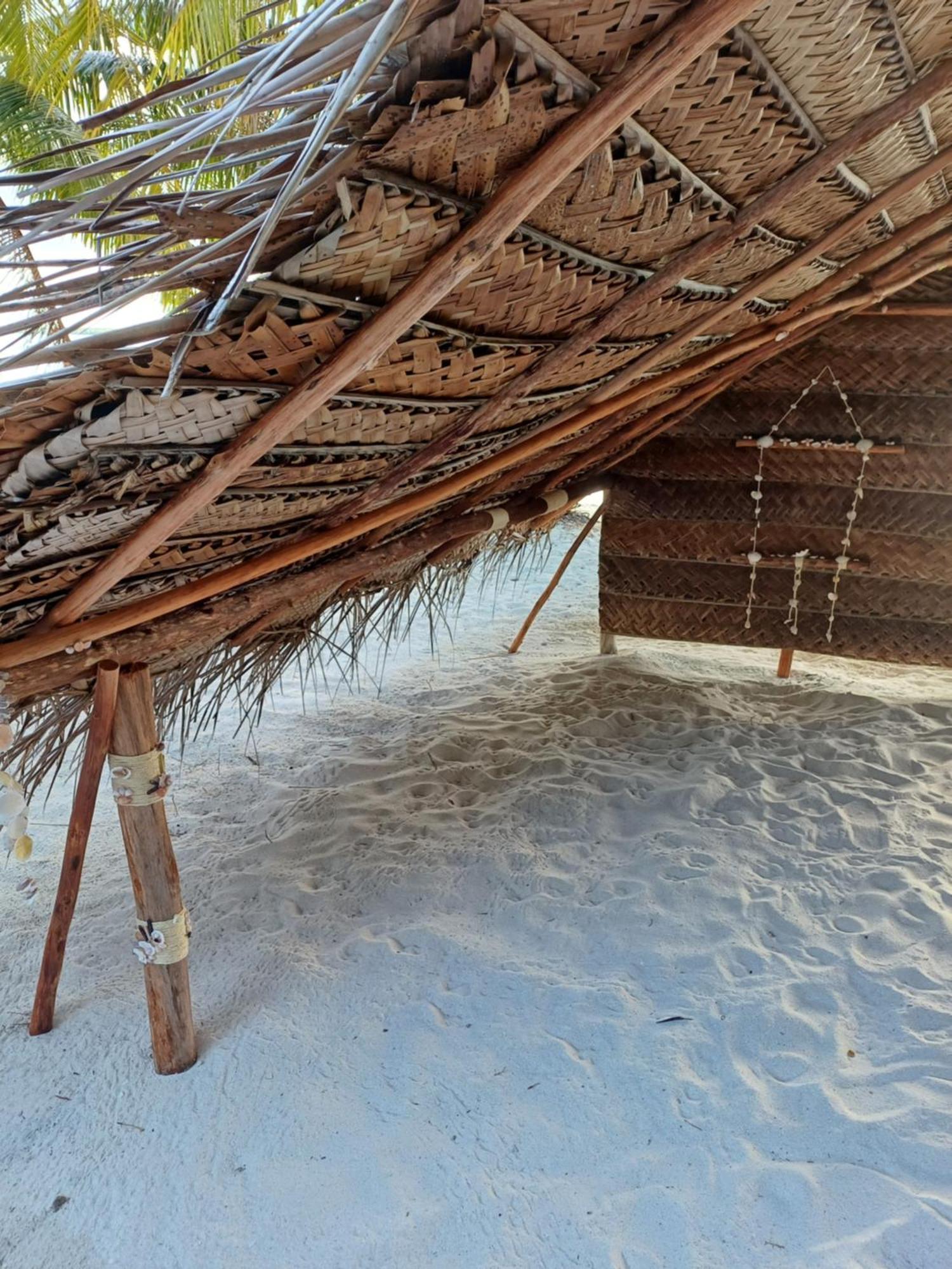 Poemanahere Island Camping A Maupiti Te-Fare-Arii Exterior photo