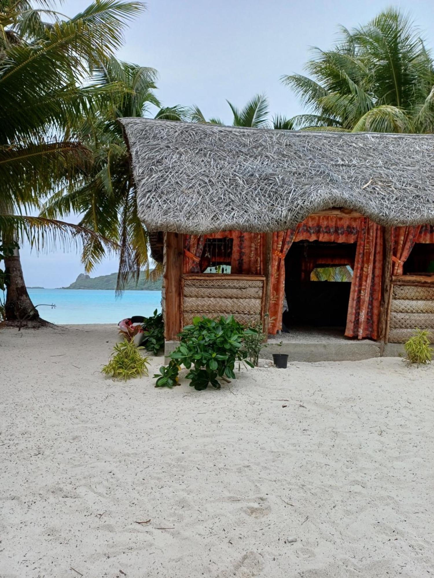 Poemanahere Island Camping A Maupiti Te-Fare-Arii Exterior photo
